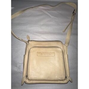 Fossil Cream Leather Crossbody Bag Organizer Purse Brass Key Charm Multi-Pocket